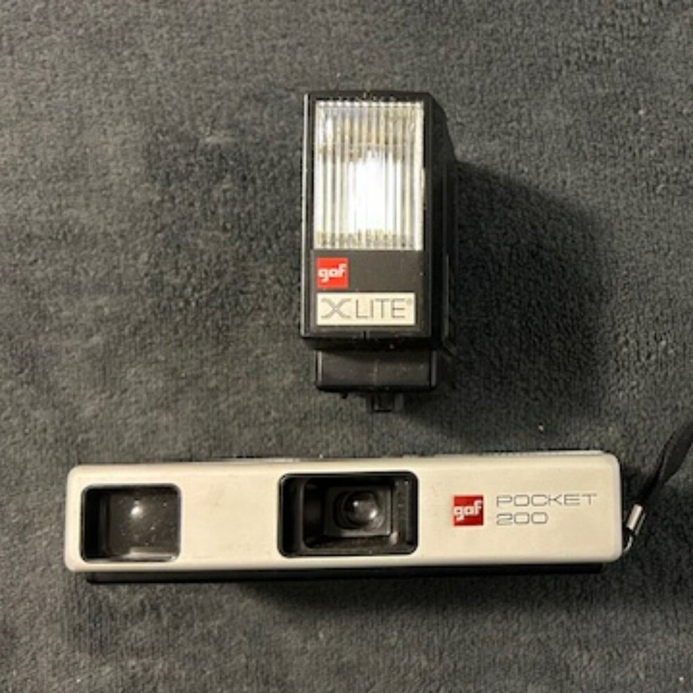 Vintage Gaf Pocket 200 Camera with Flash